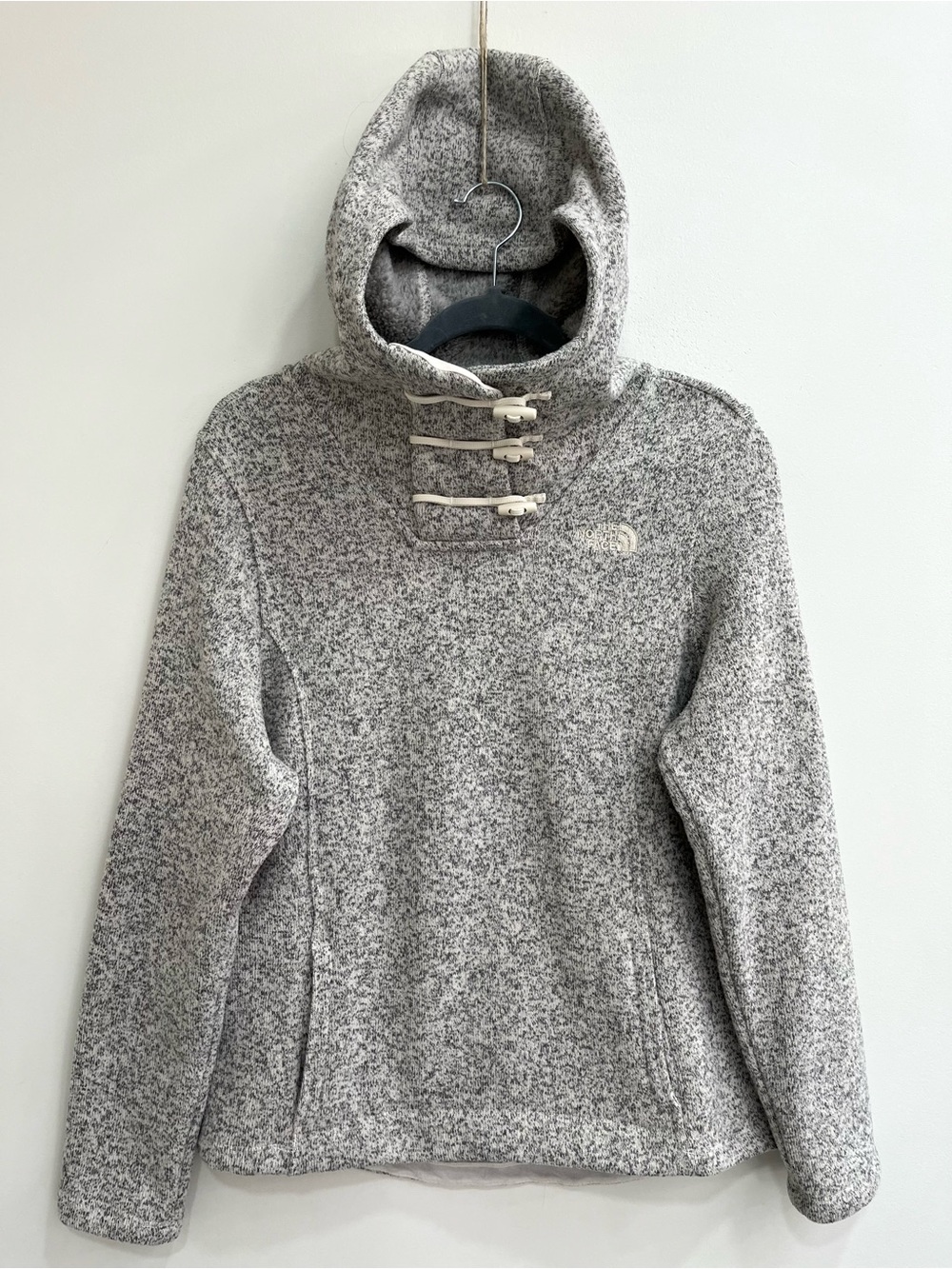 The North Face Crescent Hooded Pullover Heather Geay Toggle Closure Medium